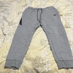 Nike tech fleece joggers